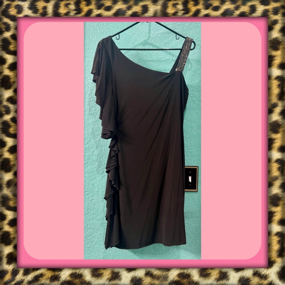 👑✅PRICE FIRM✅ Bisou Bisou Black Asymmetrical Ruffled Cocktail Dress